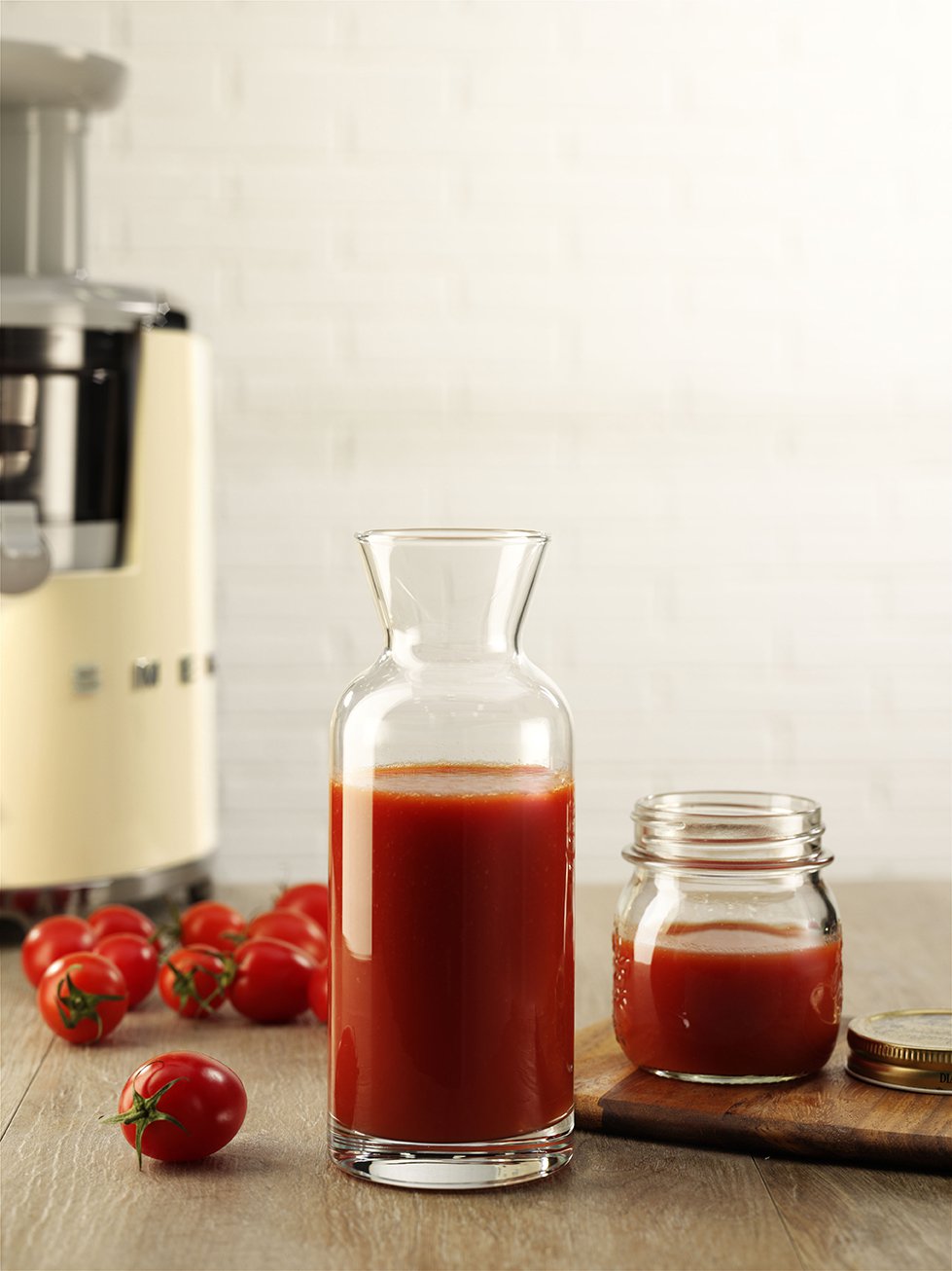 Купить Соковыжималка SMEG SJF01CREU — Фото 3