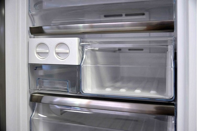 Купить Морозильная камера HISENSE RS-34WC4SAS — Фото 3
