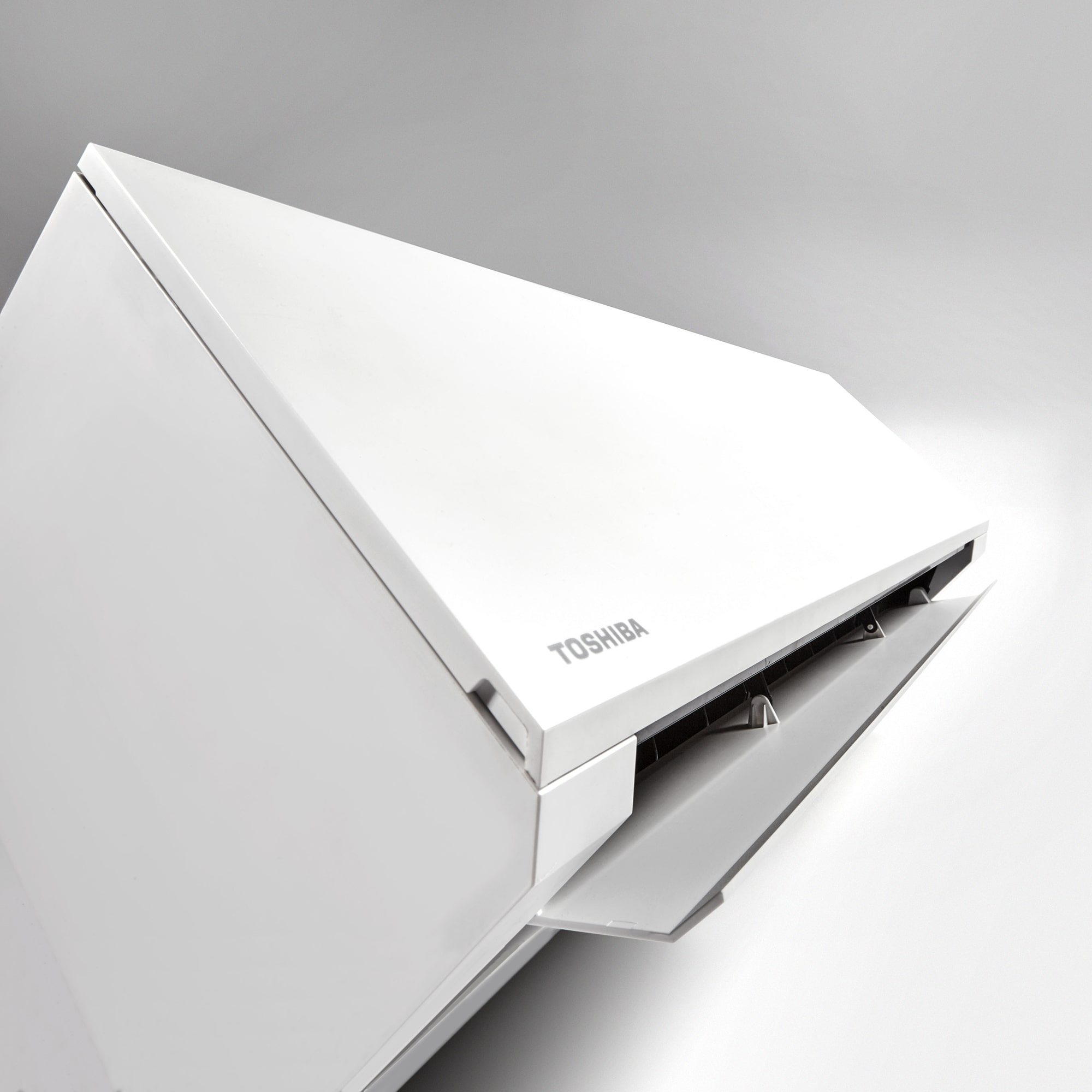 Купить Кондиционер TOSHIBA RAS-18J2VSG-EE (комплект) — Фото 6