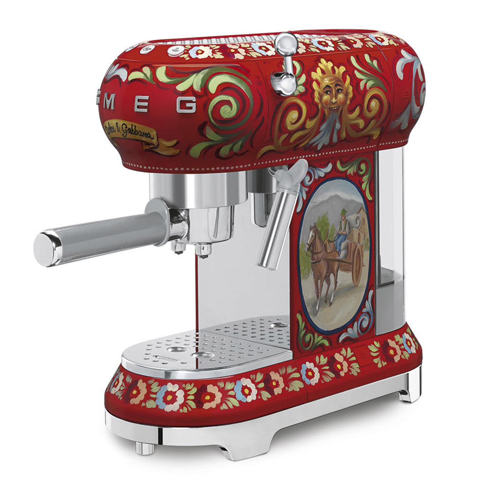 Кофемашина SMEG ECF01DGEU																		 — описание, фото, цены в интернет-магазине PT Stores