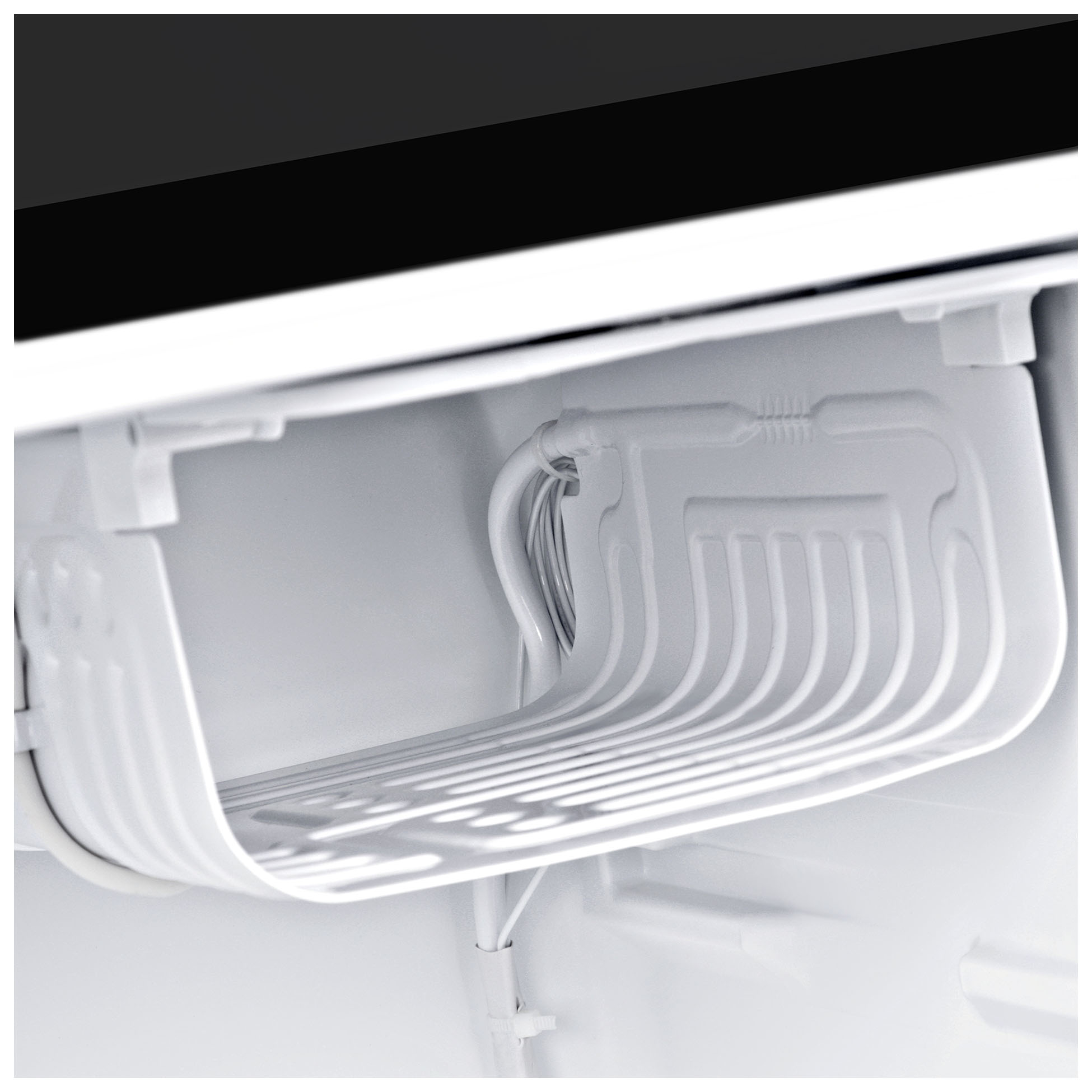 Купить Холодильник Hyundai CO1002 серебристый — Фото 10