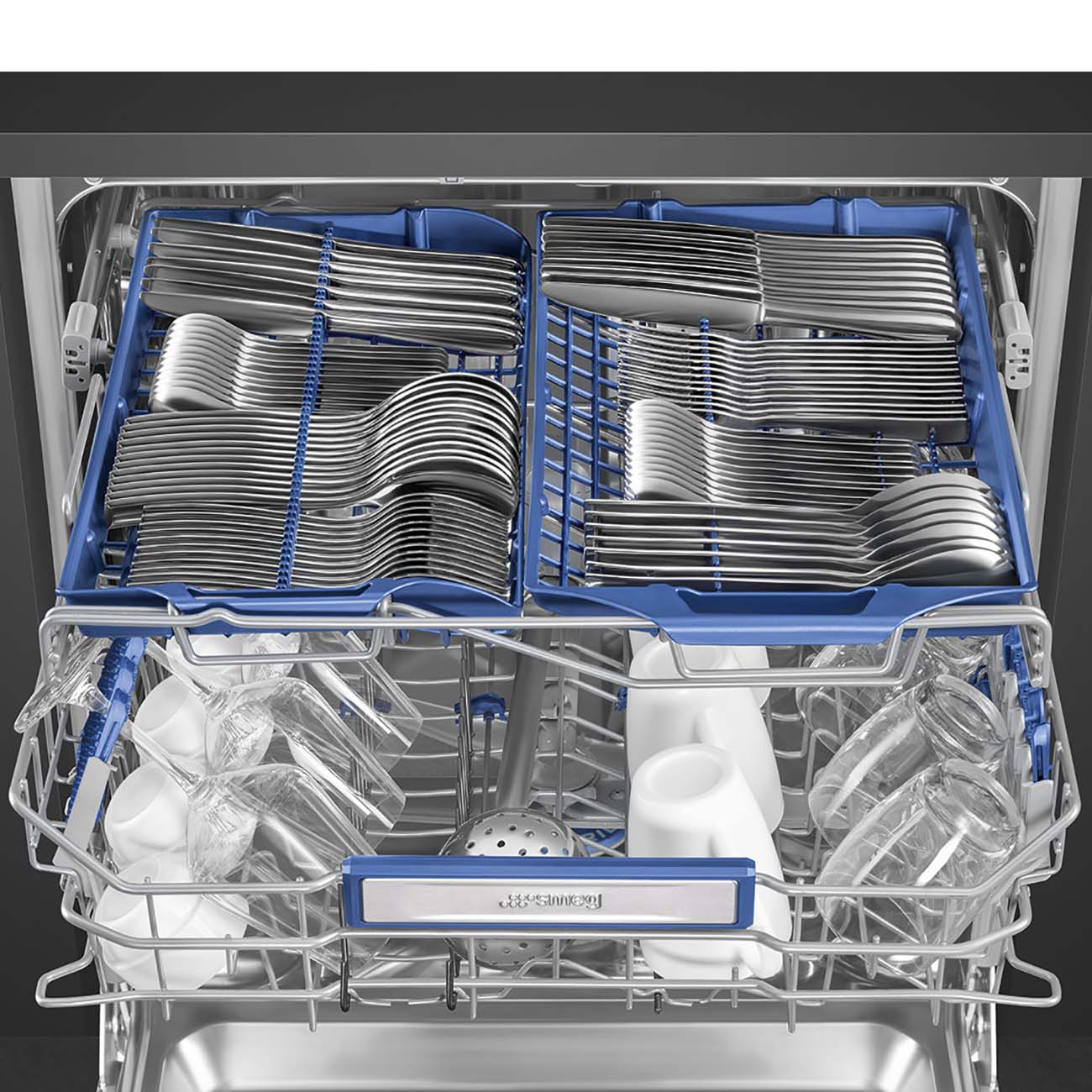 Купить Встраиваемая посудомоечная машина Smeg STL323BL — Фото 2